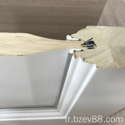 Joint de vitrage pour porte en bois